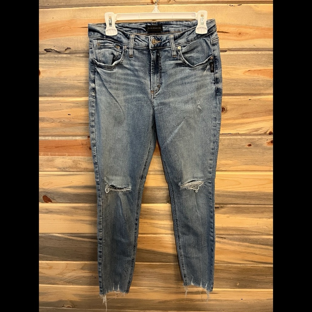 Silver jeans Co distressed skinny jeans size 29